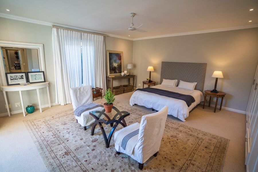 To Let 4 Bedroom Property for Rent in Sunset Links Western Cape